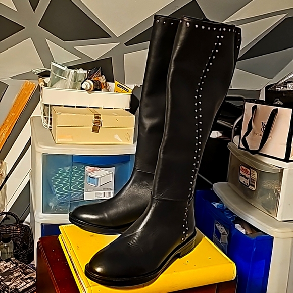 New Via Roma Designer Boots, Sz 8.5, Black, Side Studs, Genuine Leather, Side Zi - Picture 12 of 13